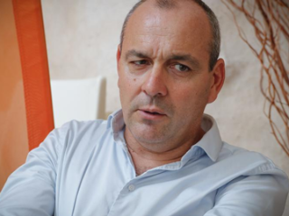 Portrait du secr&eacute;taire g&eacute;n&eacute;ral de la CFDT, Laurent Berger, lors de son passage le mois dernier &agrave; l&rsquo;h&ocirc;pital de La Rochelle. &copy; Cr&eacute;dit photo : Jean-Christophe Sounalet / &laquo; Sud Ouest &raquo; 